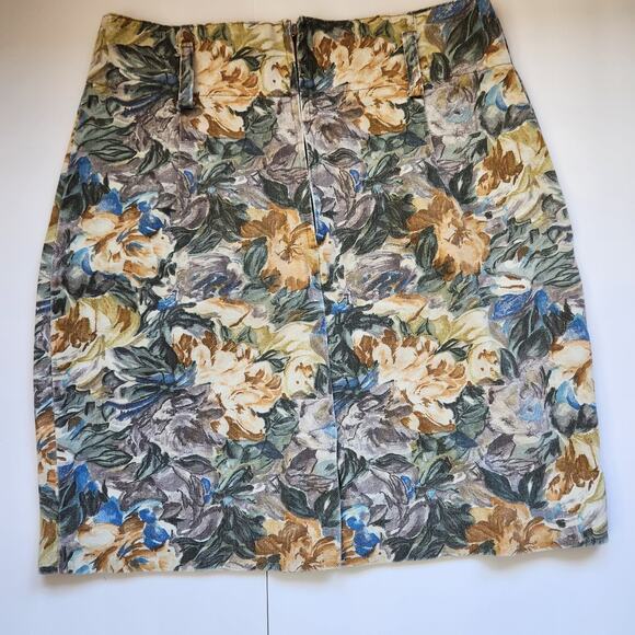 Mainframe Size 11 Multi-Colored Floral Denim Skirt - Picture 2 of 8